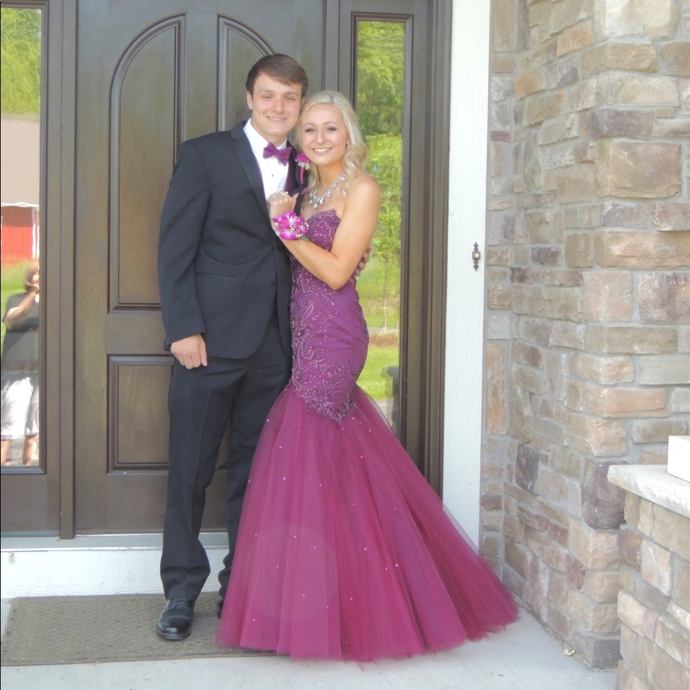 Morilee Madeline Gardner Prom Dress, US 8, purple